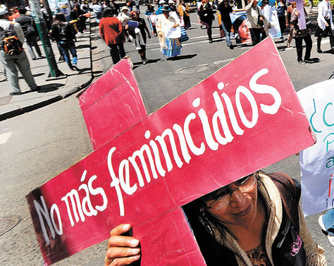 Protesta-marcha-ciudad-Paz-feminicidio_LRZIMA20131008_0026_13