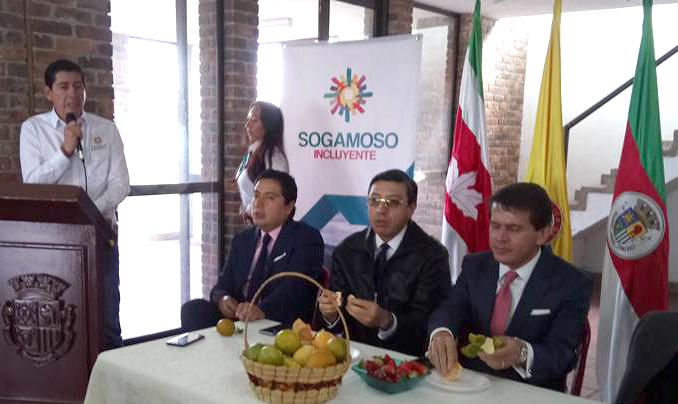 Firma-Convenio-Aeropuerto-Sogamoso