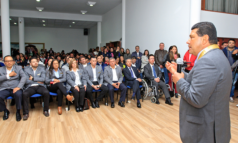 Alcalde-condecoracion_0066
