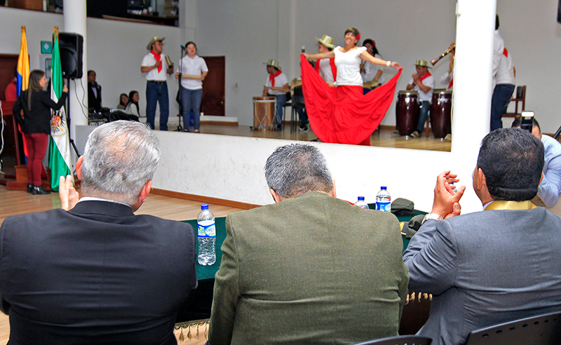 Alcalde-condecoracion_0083