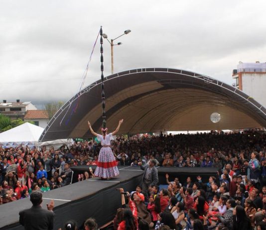 Rotundo éxito para el XX Festival Nacional de la Ruana, el Pañolón, la Almojábana y el Amasijo