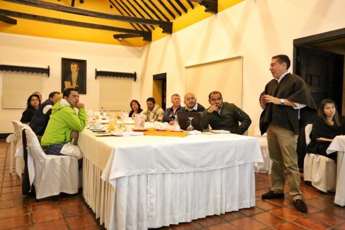 cumbre-congresistas-gober
