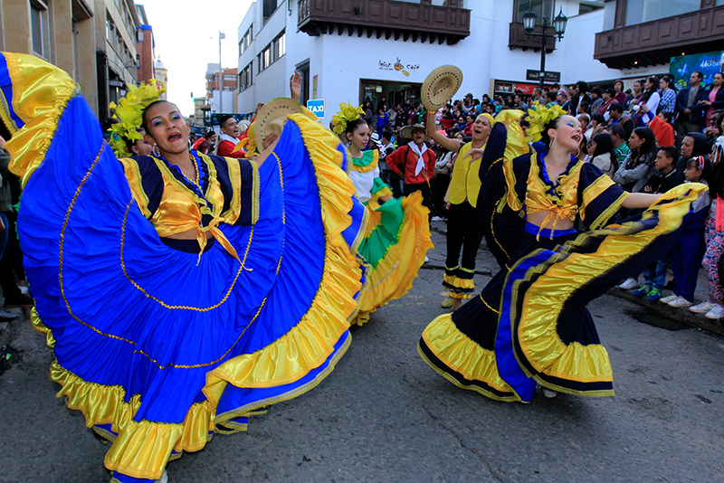 FIC-2018-Desfile-apertura-15