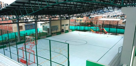Terminan obras del coliseo del barrio Asis