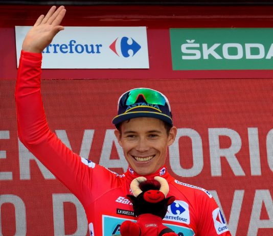 Miguel Ángel López recupera su capa de líder en la Vuelta a España