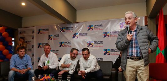 Álvaro Uribe a la cárcel