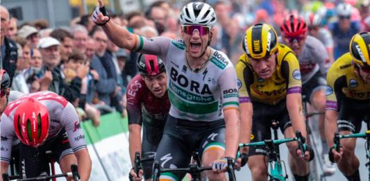 Sam Bennett termina con la seguidilla de victorias boyacenses en la Vuelta a España
