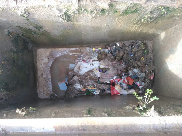 Basura alcantarillas