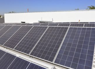 Fondo Nacional de la Esmeralda aprueba instalación de paneles solares en obras que se desarrollan en Boyacá