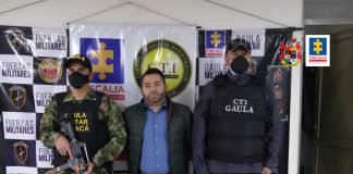 Se hizo pasar por militar para exigir 400 millones de pesos