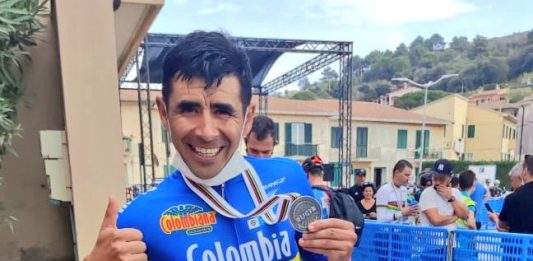 Diego Arias es subcampeón mundial de ciclomontañismo