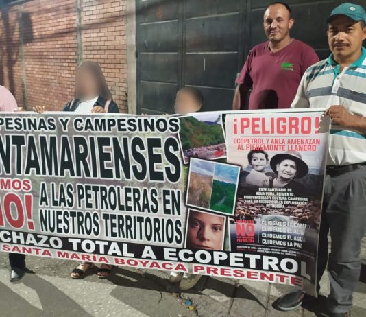 Con cultura se manifiestan en contra de la extracción petrolera