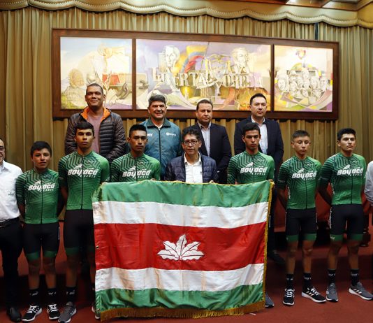 6 ciclistas juveniles por la gloria en Europa