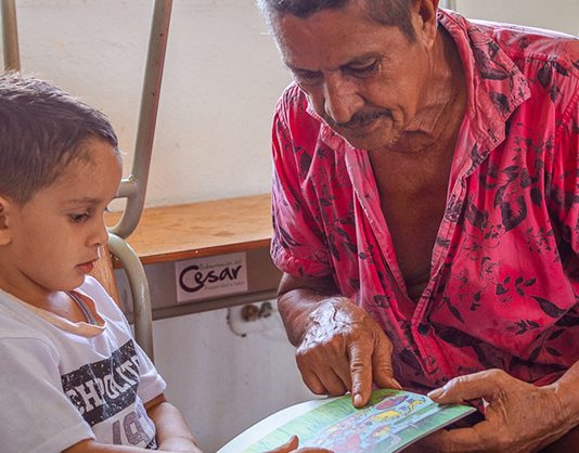 MinCultura implementó 600 bibliotecas itinerantes en comunidades rurales