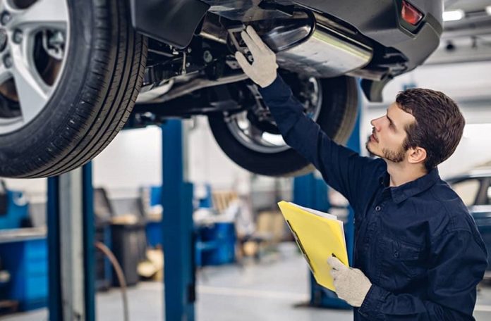 mecanico taller carro
