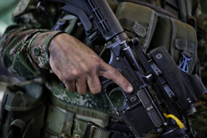militar arma guerra soldado arma