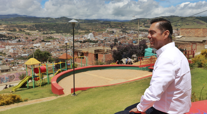 Los que se van del gabinete de Carlos Amaya