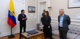 Renuncia Laura Sarabia a la Cancillería