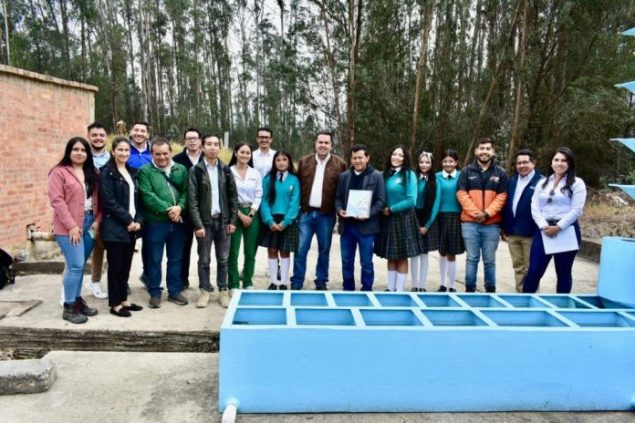 Colegios-de-Paipa-La-Uvita-y-Firavitoba-ya-cuentan-con-agua-potable-1024x683