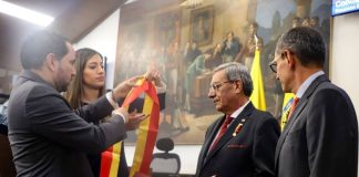 Concejo de Bogotá condecoró al presidente de Fedeciclismo Mauricio Vargas Carreño
