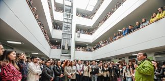 Funcionarios de la Gobernación no pueden ‘cachar al trabajo’; contratistas deben cumplir