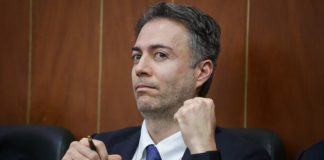 ¿Daniel Quintero vuelve al ruedo presidencial? La Registraduría deja en manos del CNE su nueva jugada política