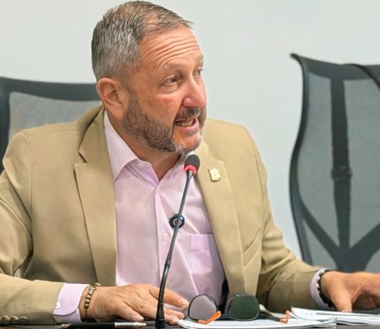 Pedro Suárez Vacca impulsa actualización de la Ley de Protección de Datos Personales en Colombia