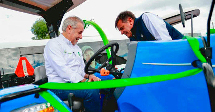 sena-tractor-boyaca
