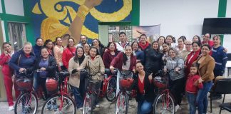Madres comunitarias de Sogamoso se movilizan ahora en bicicleta