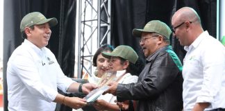 En el Día del Campesino, 217 familias de la provincia Valderrama reciben el reconocimiento a toda una vida trabajando la tierra