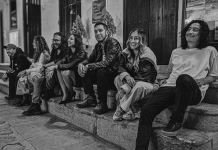 Arte Zurdo celebrará siete años de trayectoria con el lanzamiento del documental Artezurdismo