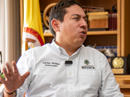 Abren investigación disciplinaria contra Carlos Amaya por presunta participación en política