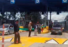 Vecinos del peaje de Tuta completan cuatro días de protesta