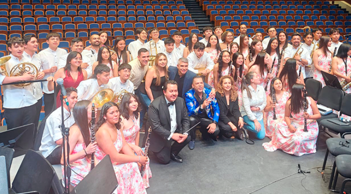 64 niños y jóvenes de Samacá ya conquistaron Valencia, España; ahora luchan para llegar al Mundial de Bandas en Países Bajos