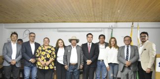 13 nuevos convenios llevarán obras viales, educativas y deportivas a Sogamoso