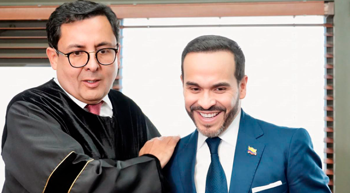 Un saludo que dice mucho: De la Espriella y el magistrado Juan Carlos Granados
