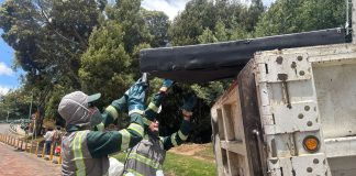 Atienden obstrucción e inundaciones en el caño del barrio Las Quintas, en Tunja
