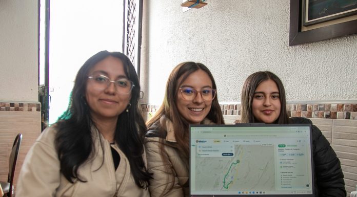 Tres jóvenes estudiantes crearon gratis una plataforma para saber qué bus tomar en Tunja